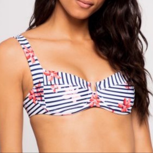 L*Space - Floral Bay Camacho bikini top - Picture 5 of 6